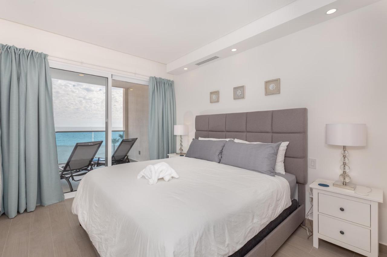 Brand New Contemporary 2 Bd Oceanfront Condo At Encantame Towers Verano E302 Playa Encanto 外观 照片